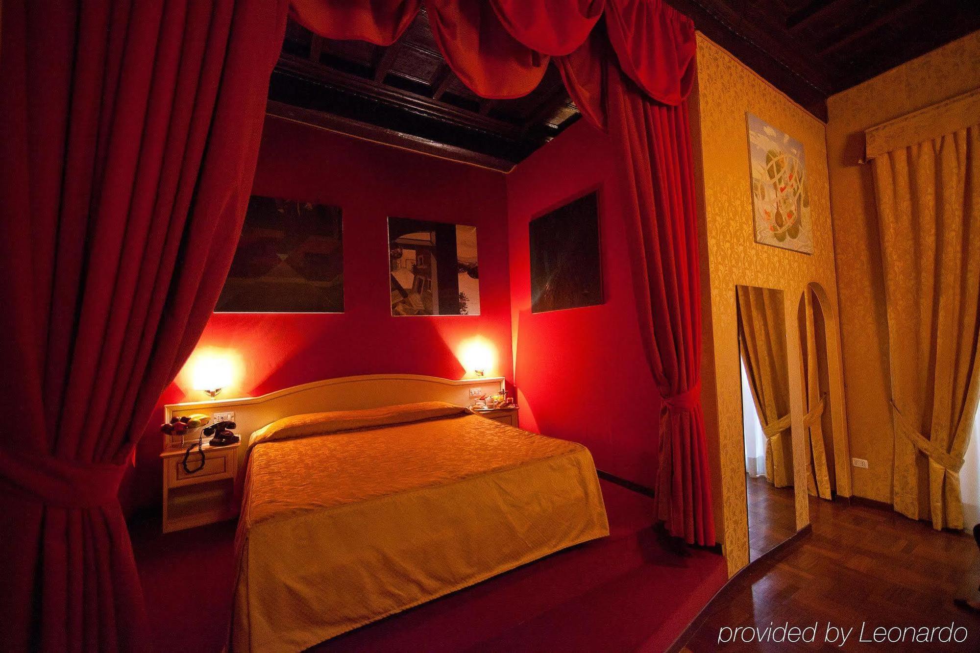 Residenza Canova Tadolini - Guesthouse Rome Bagian luar foto
